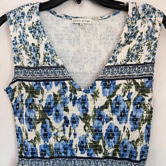Moon River Maxi Dress Smocked Blue and White Floral Size M - Picture 6 of 8